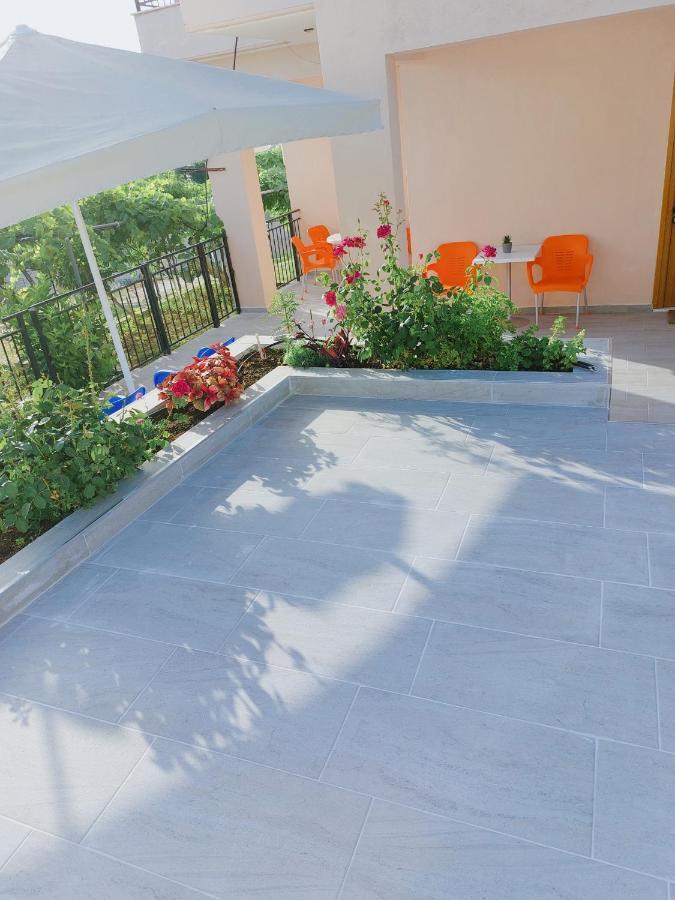 Orange Guest House Dhermi Exterior photo